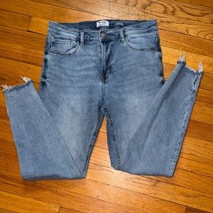 Kensie Vintage Luxe Light Blue Cropped Jeans